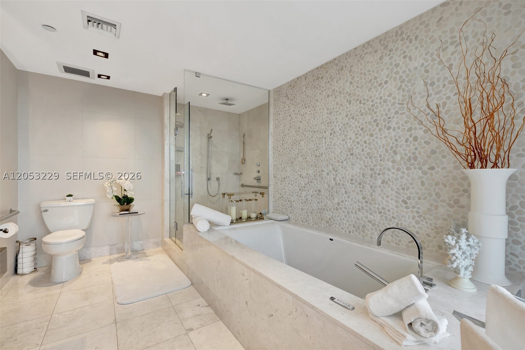 17121 Collins Ave 808 Property Photo 49