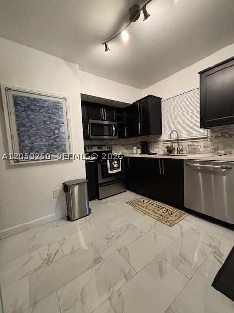 180 Ne 82nd Ter L Property Photo 4