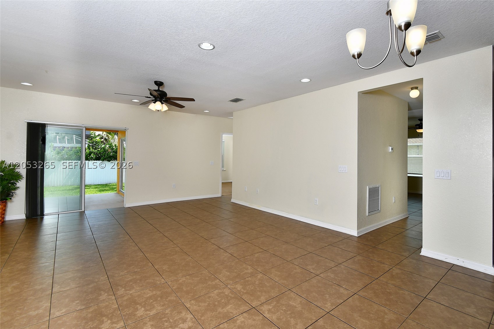 1913 Sw 26th Terrace Property Photo 16