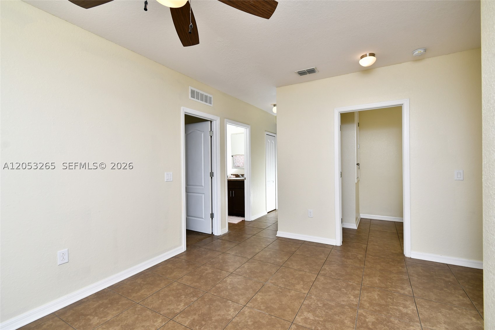 1913 Sw 26th Terrace Property Photo 31