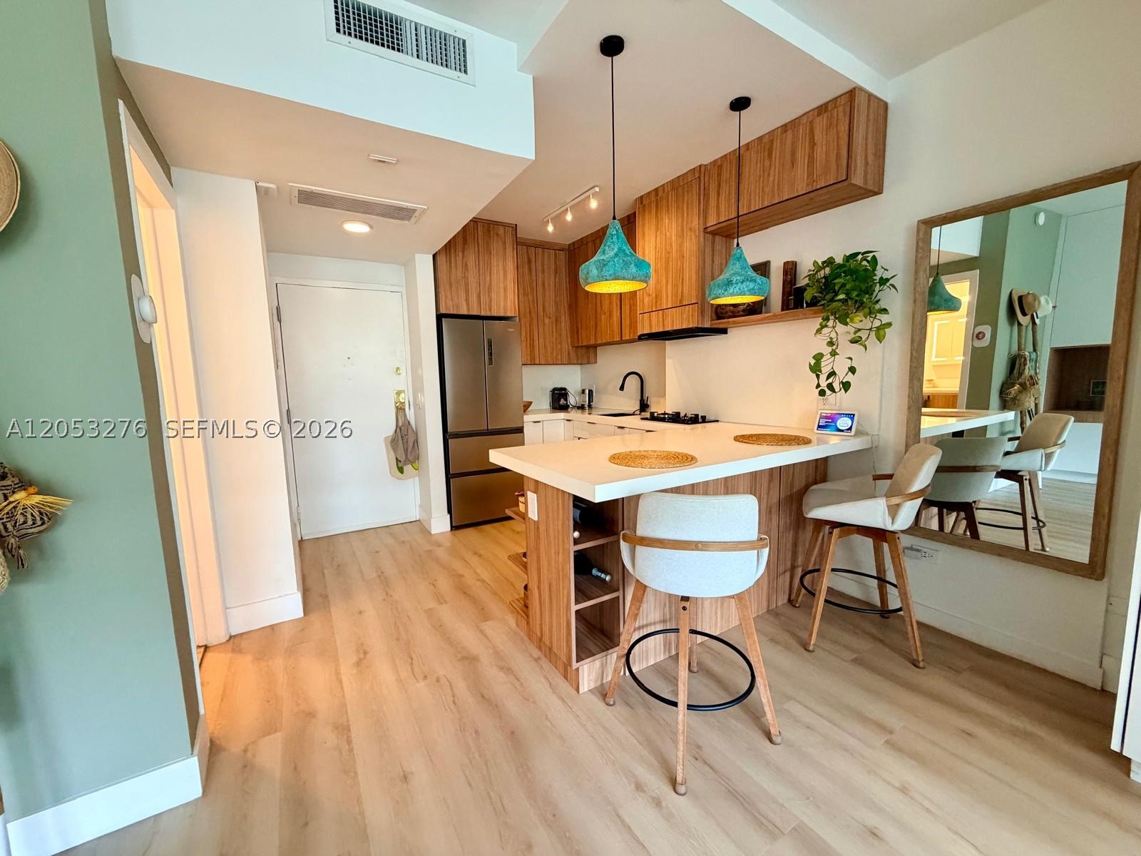 700 Biltmore Way 308 Property Photo 10