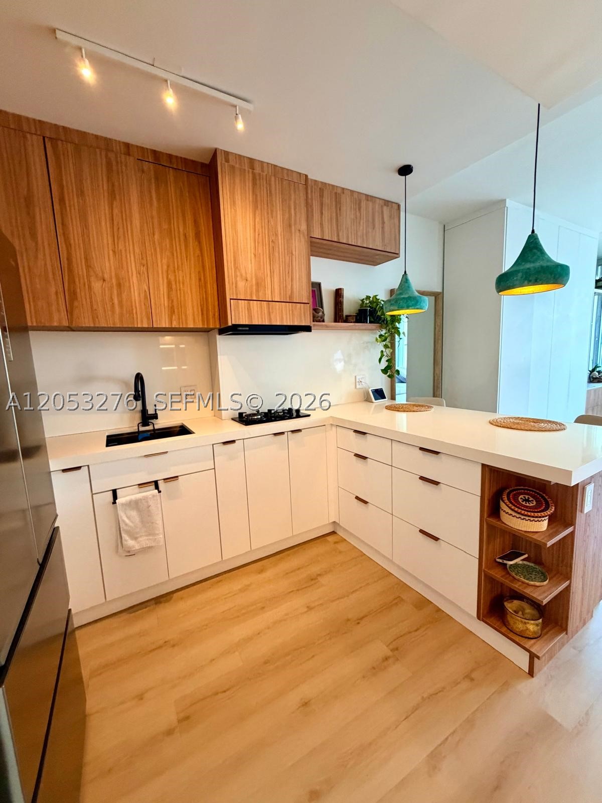 700 Biltmore Way 308 Property Photo 12