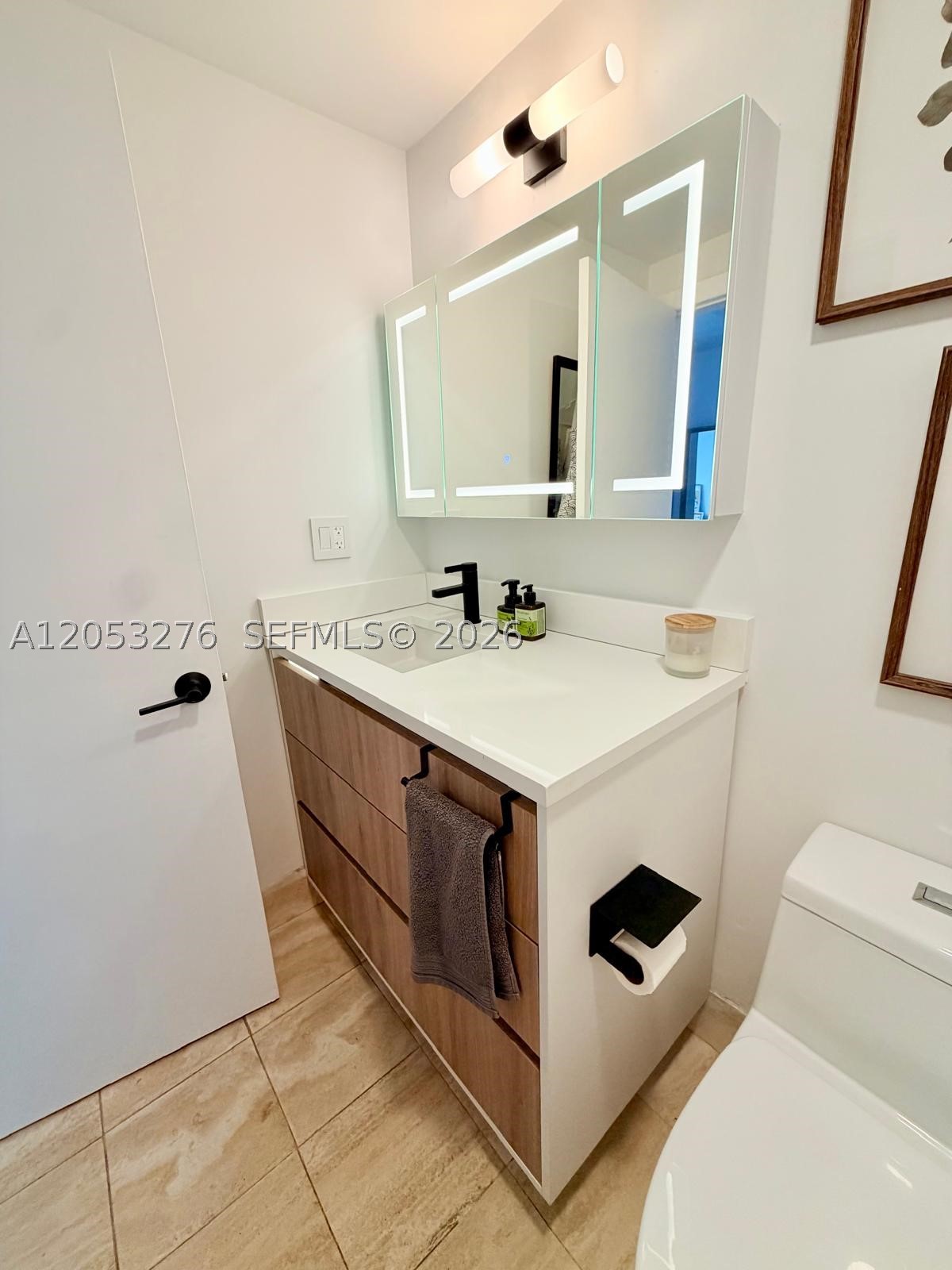 700 Biltmore Way 308 Property Photo 14
