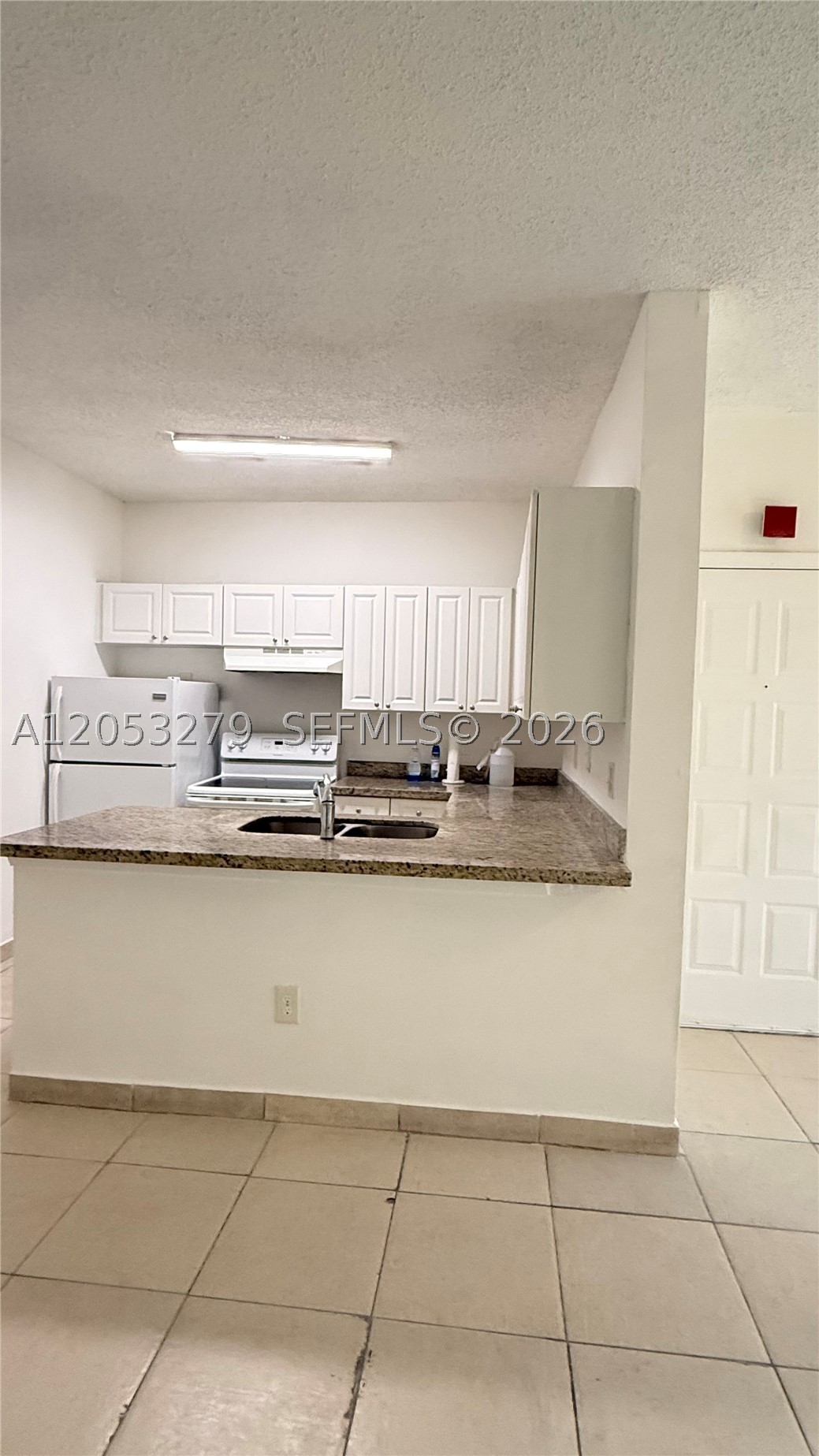 18304 Nw 68th Ave M Property Photo 10