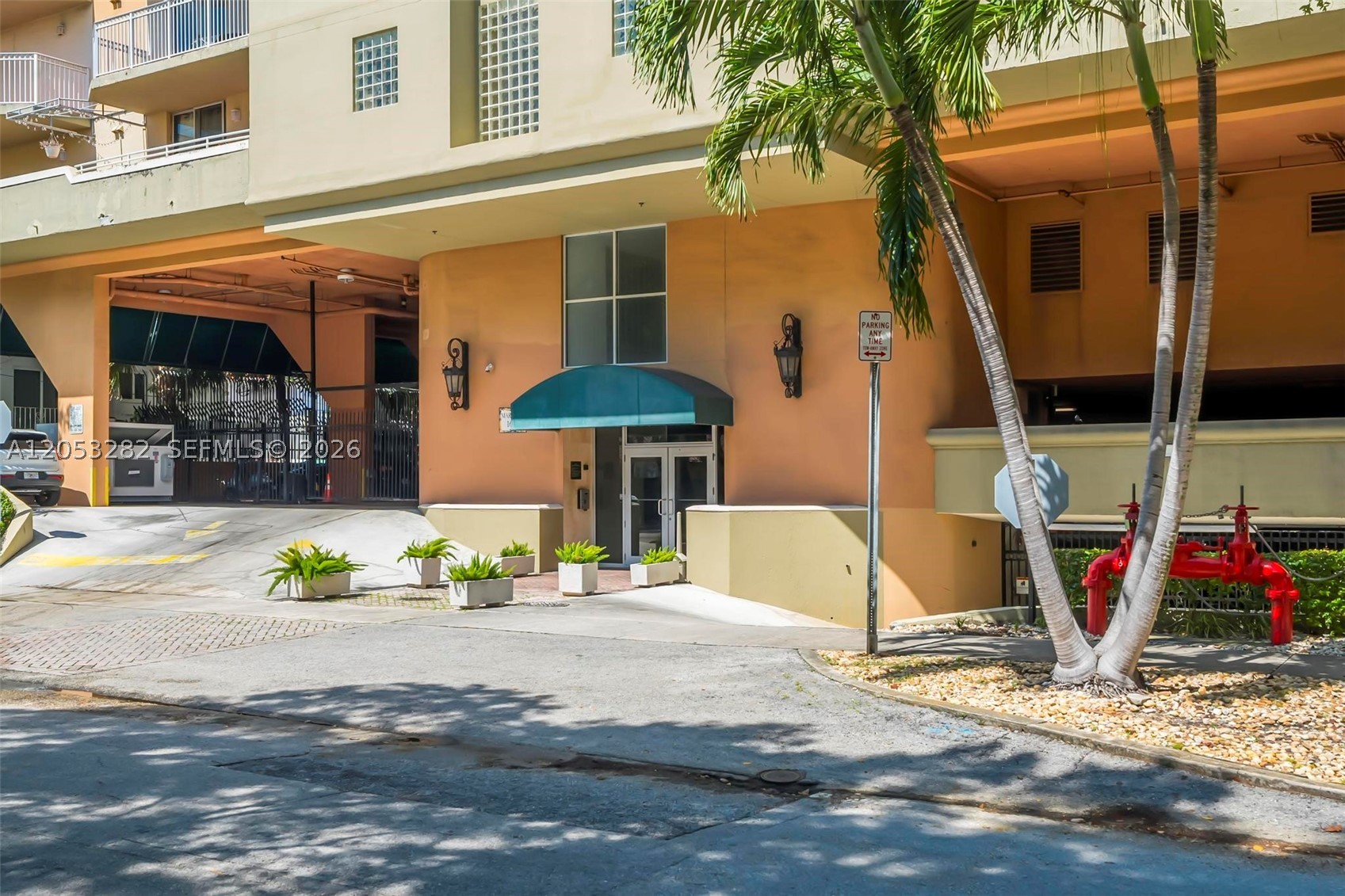 1650 Coral Way 604 Property Photo 28