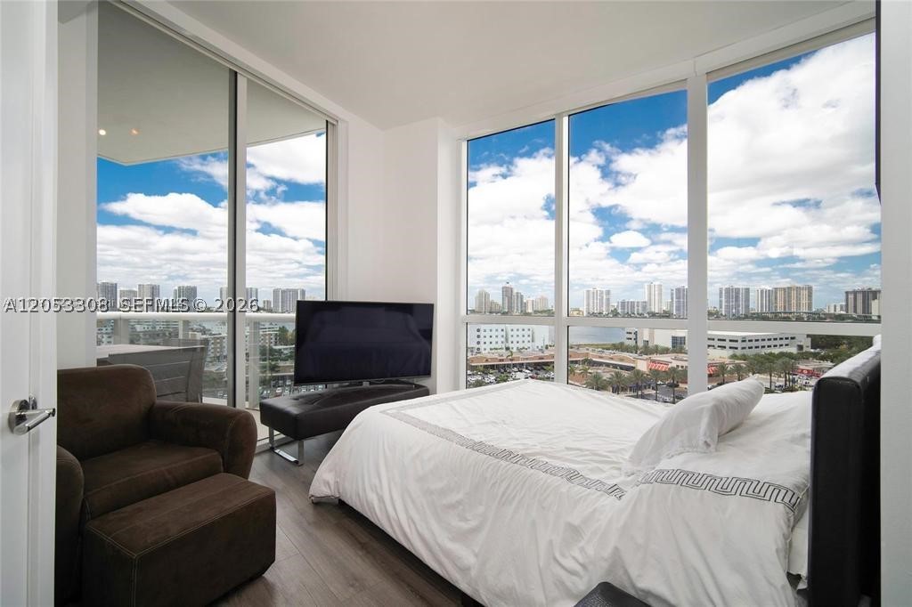 18101 Collins Ave 1101 Property Photo 17