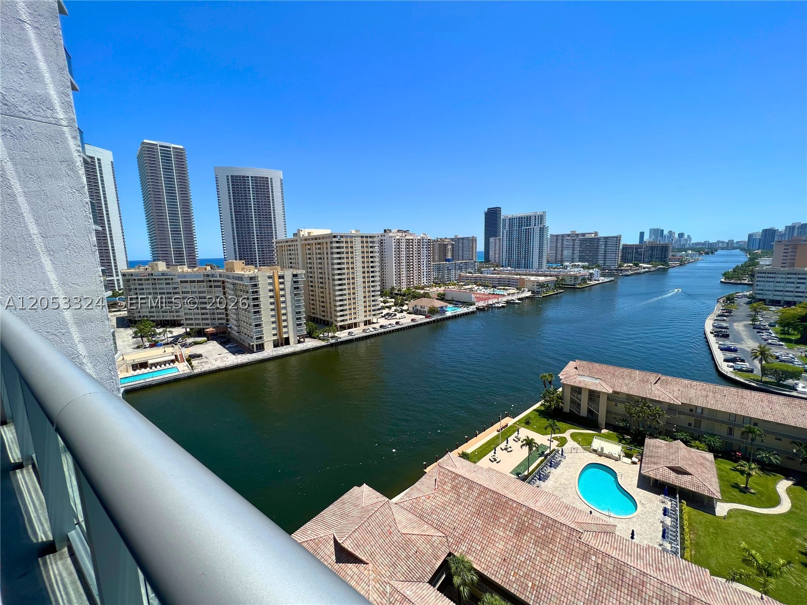 2602 E Hallandale Beach Blvd R1503 Property Photo 26