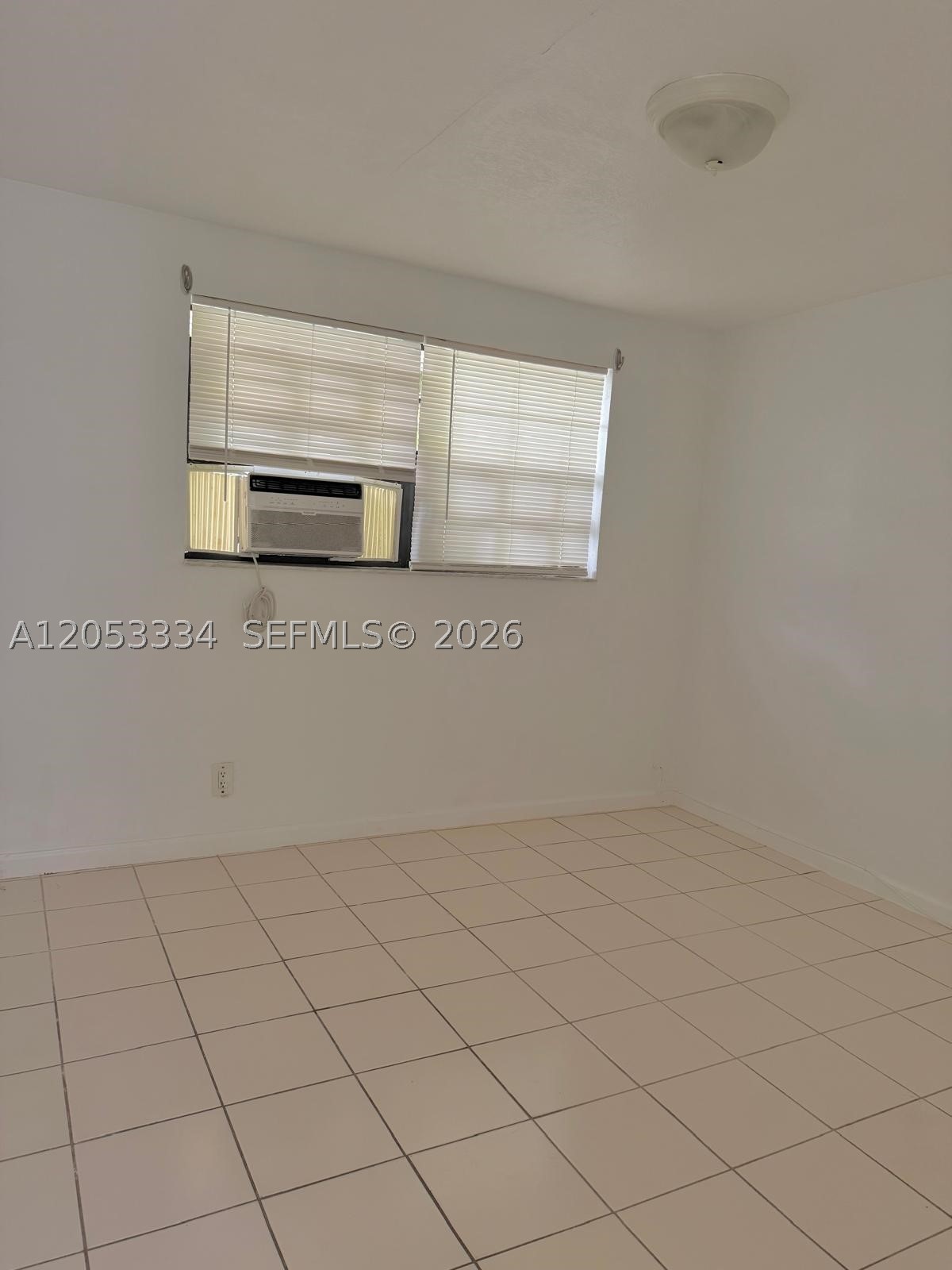 1240 Ne 12th Ave 1-5 Property Photo 16