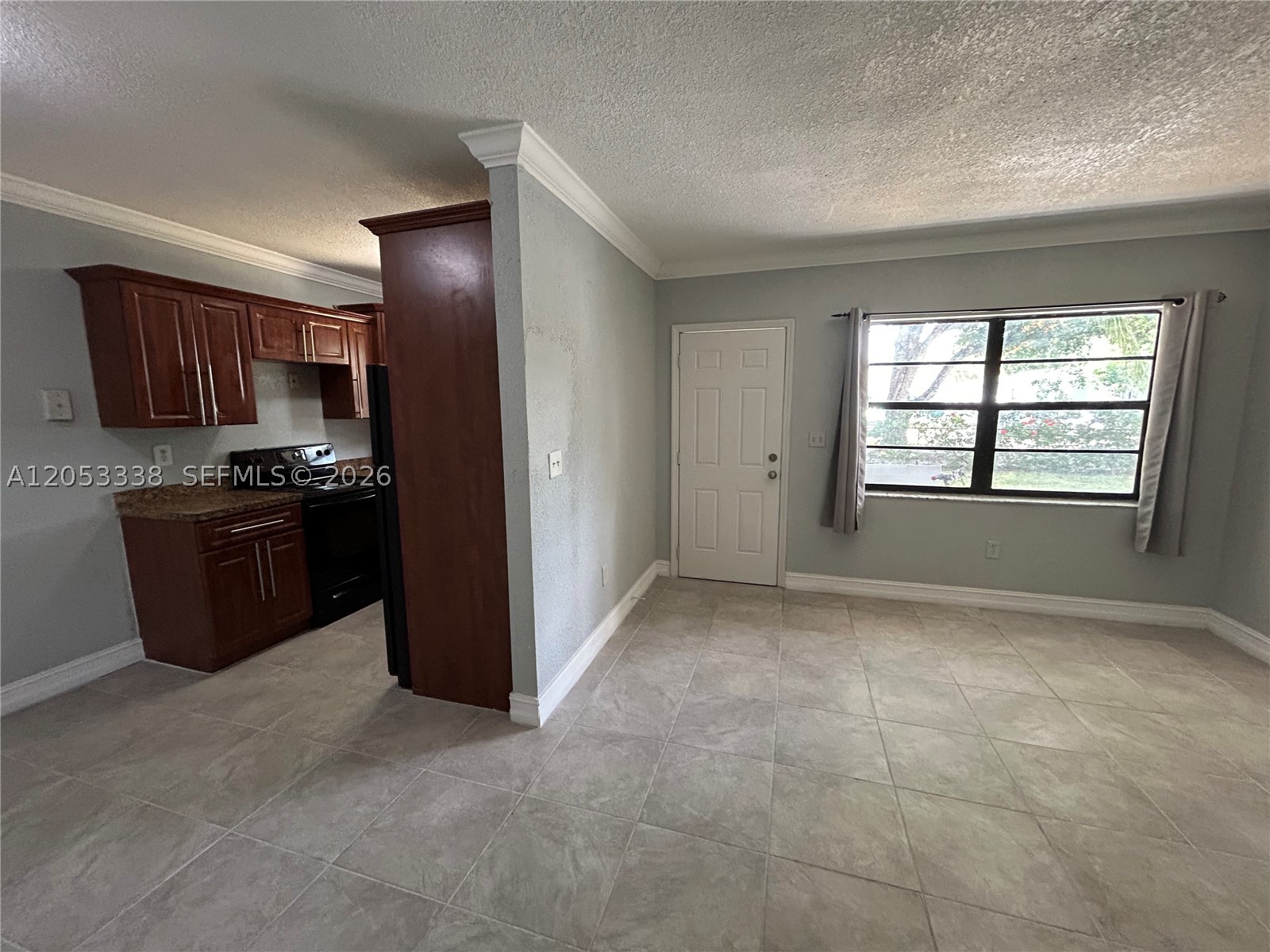 1925 Madison St 5 Property Photo 2
