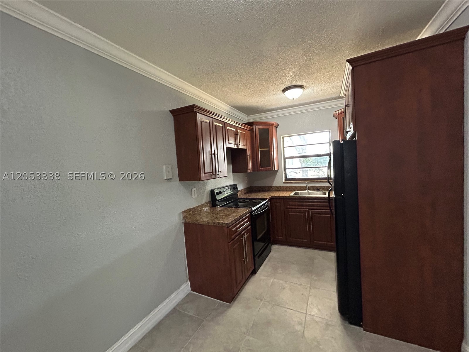 1925 Madison St 5 Property Photo 6