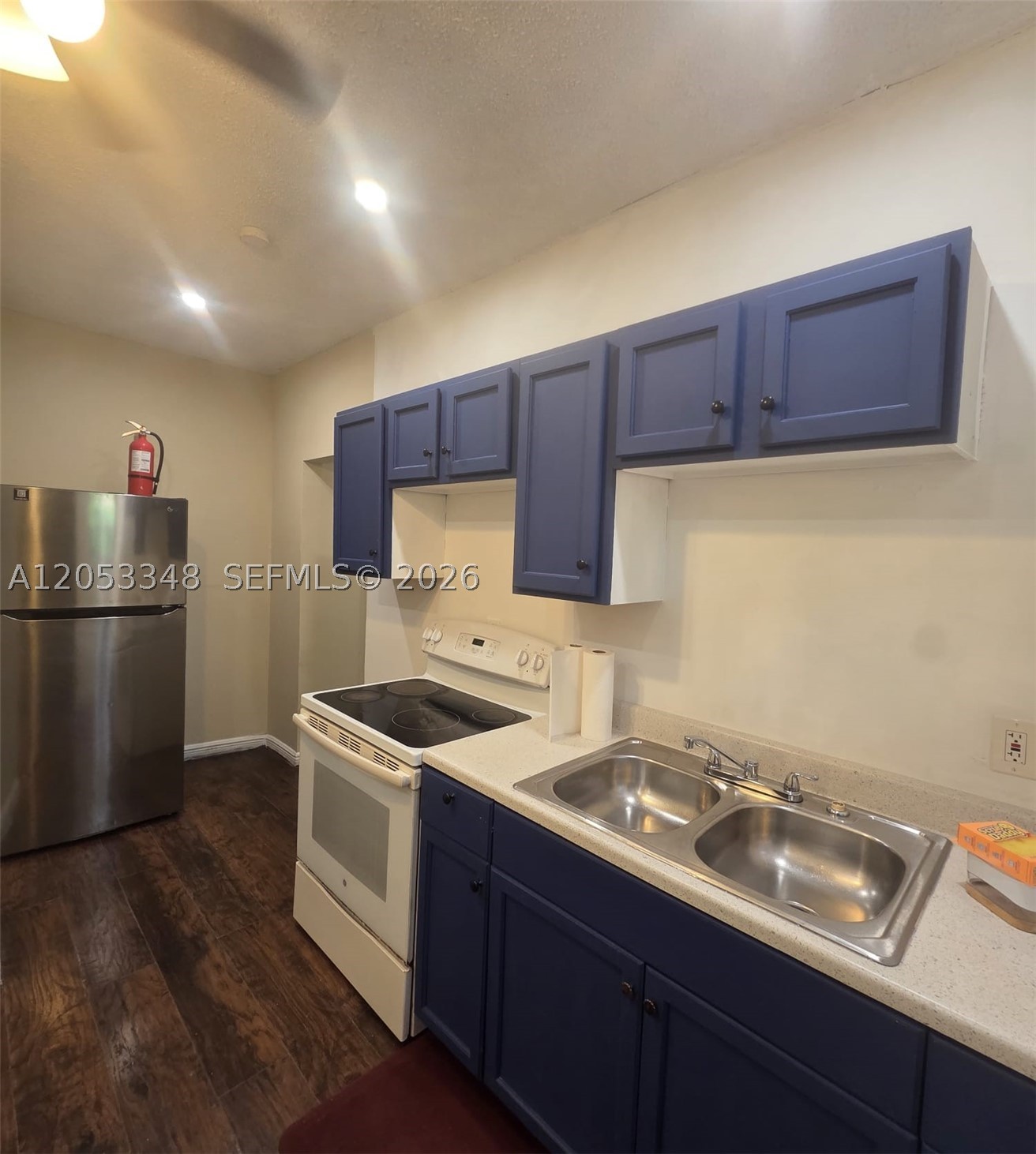 1008 N 18th Ct 101b Property Photo 5