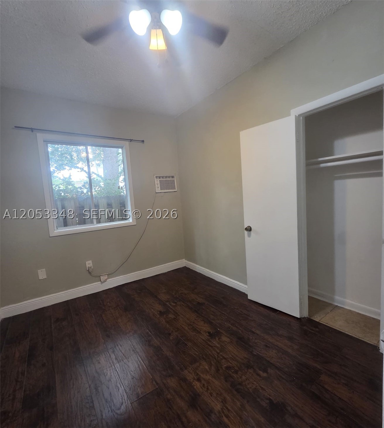1008 N 18th Ct 101b Property Photo 10