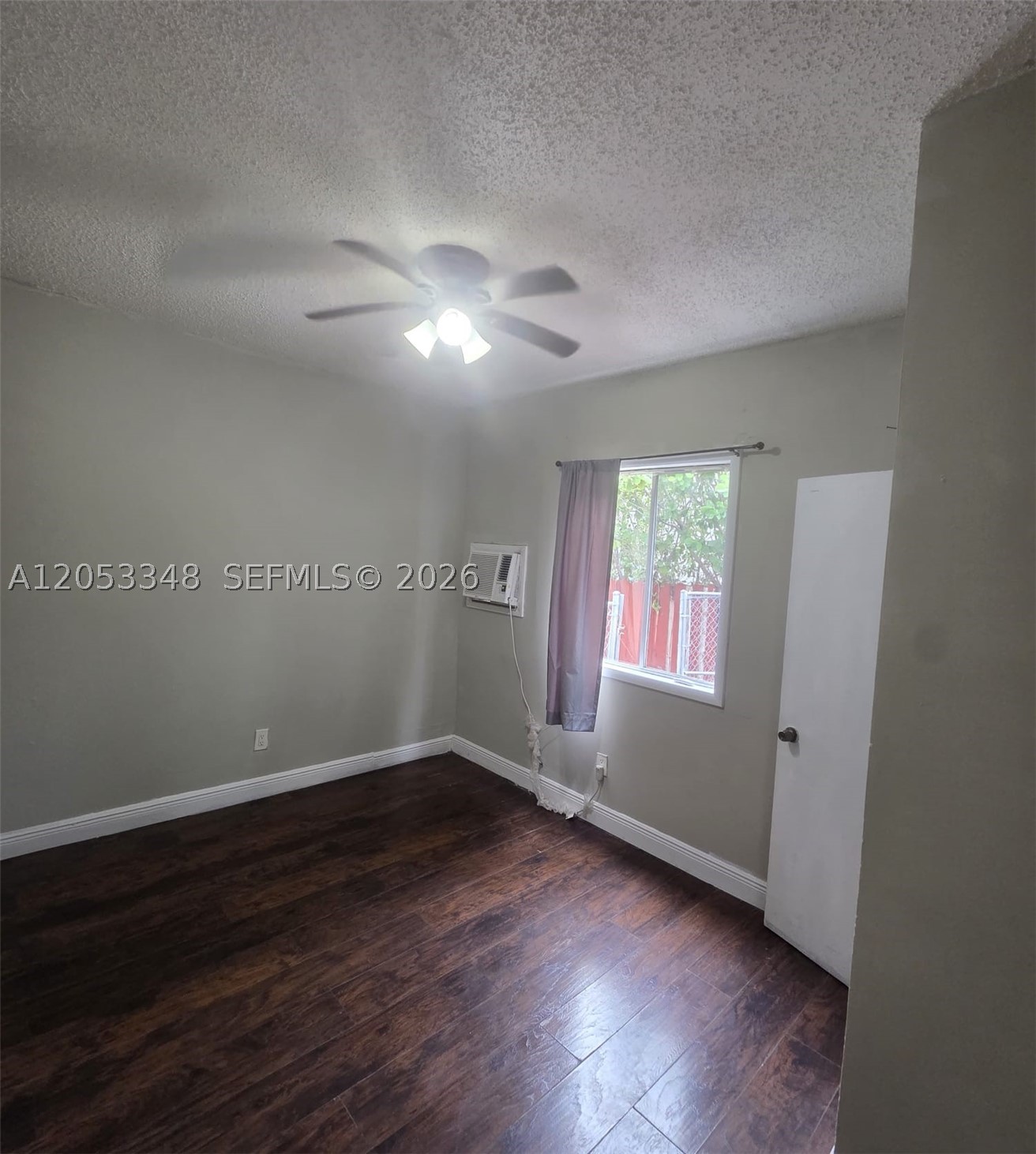 1008 N 18th Ct 101b Property Photo 11