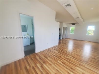 101 Se 2nd St 2 Property Photo 4