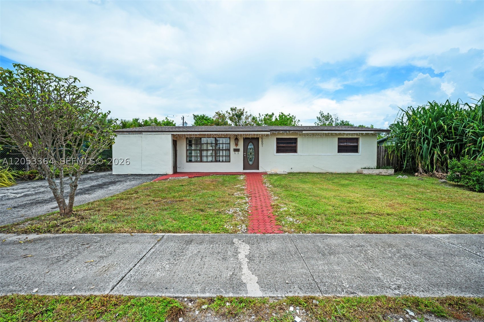 5001 Nw 179th Ter Property Photo 1