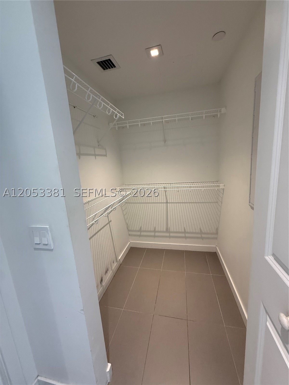 1600 Ne 1st Ave 1711 Property Photo 8