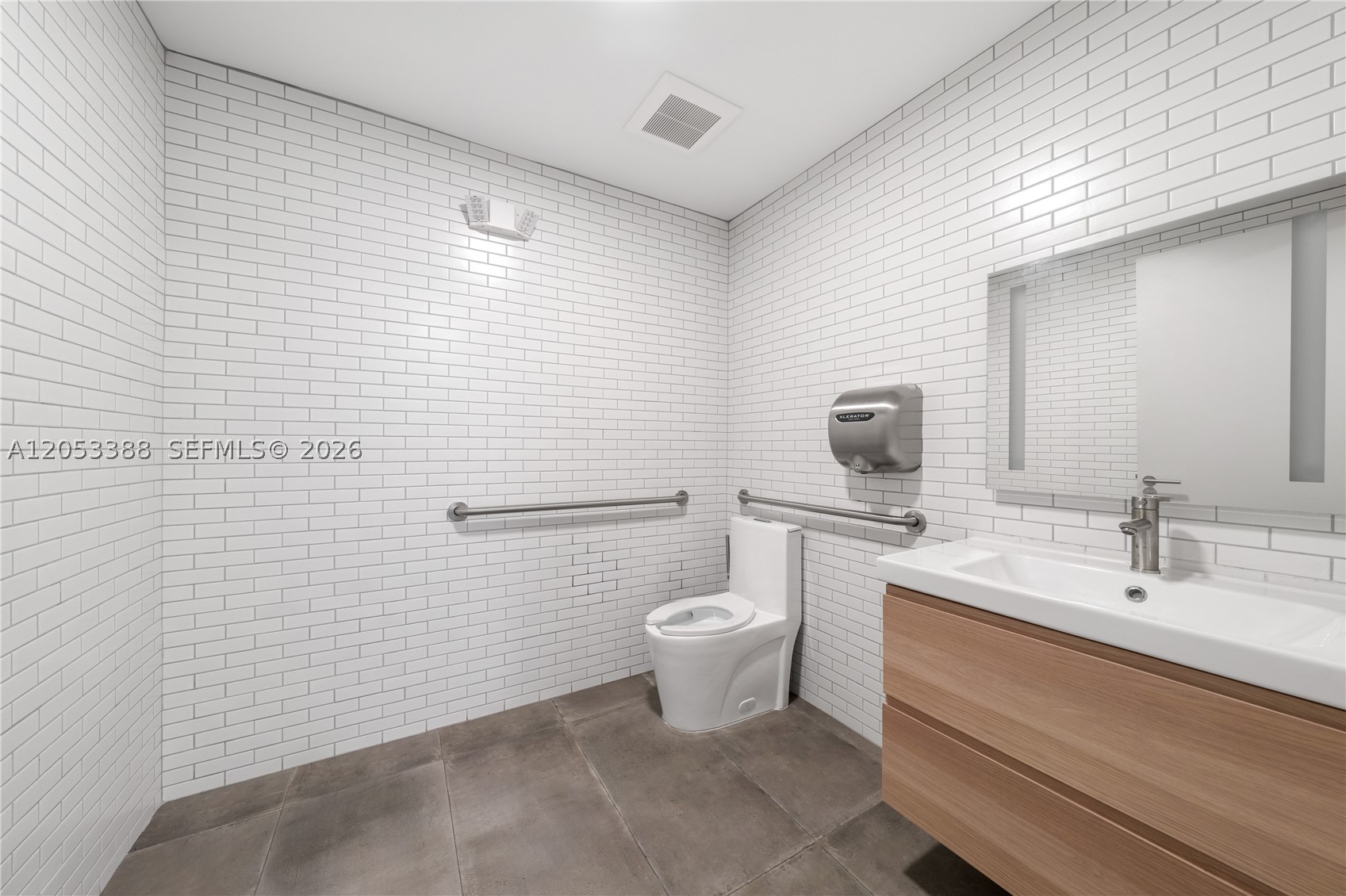 18645 Sw 107th Ave 2 Property Photo 33