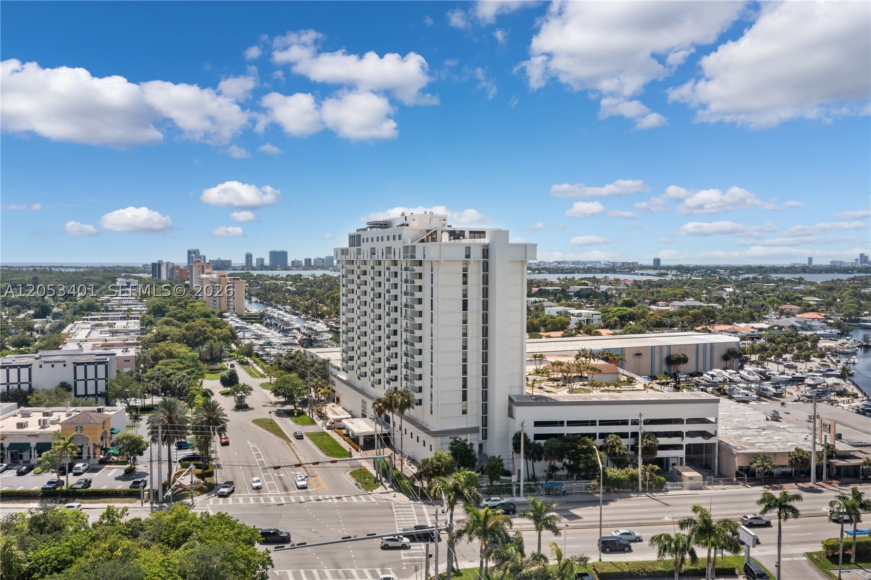 13499 Biscayne Blvd 703 Property Photo 2