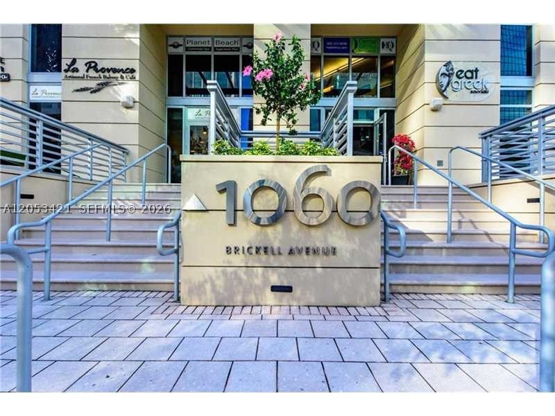 1060 Brickell Ave 1903 Property Photo 1