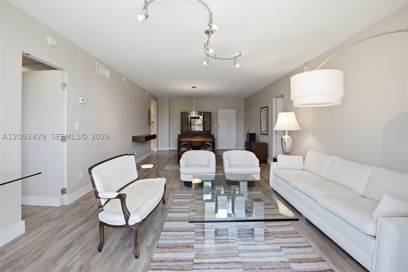 90 Edgewater Dr 225 Property Photo 2