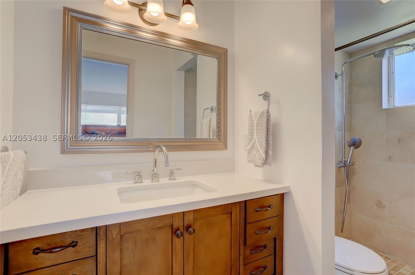 2212 Ne 1st Way 101 Property Photo 15