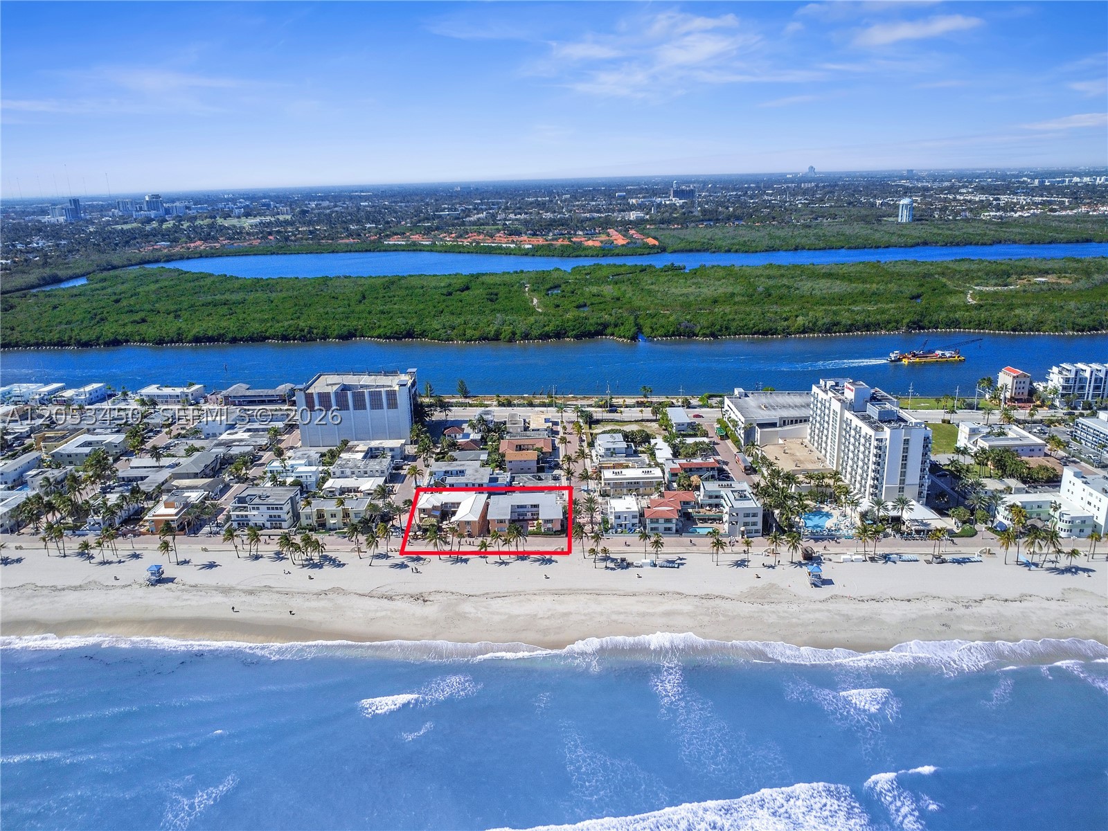 2300-2325 N Surf Rd Property Photo 1