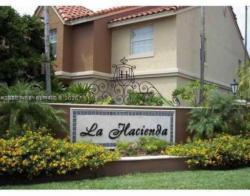 18314 NW 68th Ave K Property Photo 1