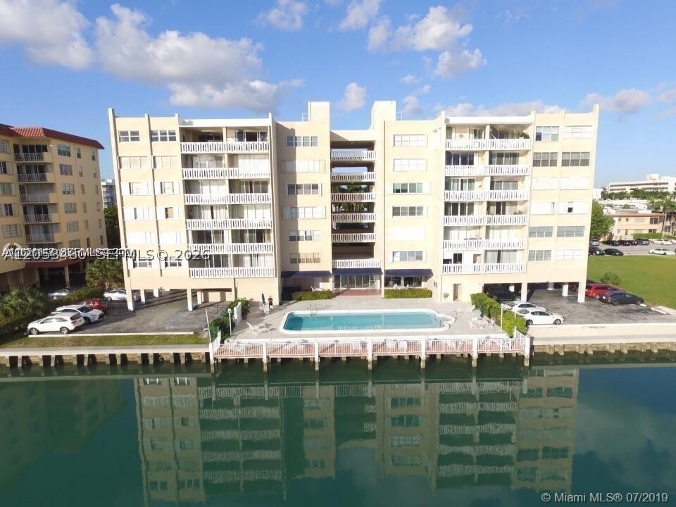 9381 E Bay Harbor Dr 302S Property Photo 1