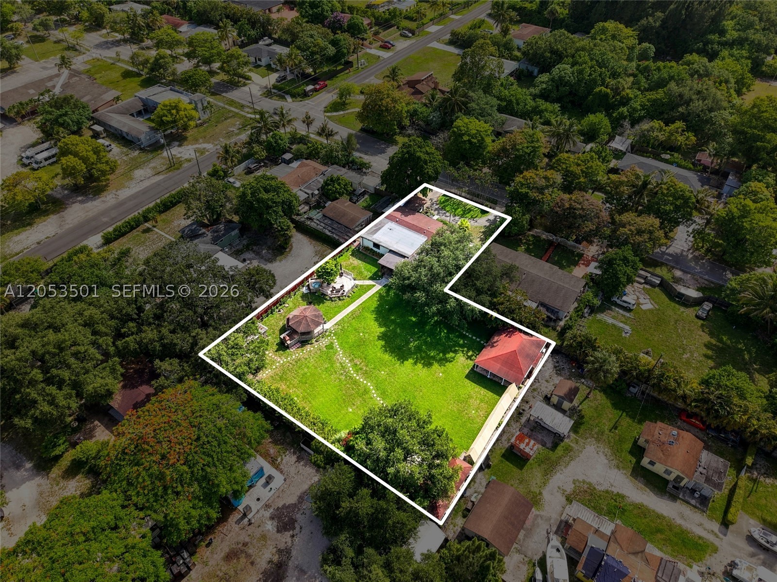 15425 N Miami Ave Property Photo 1