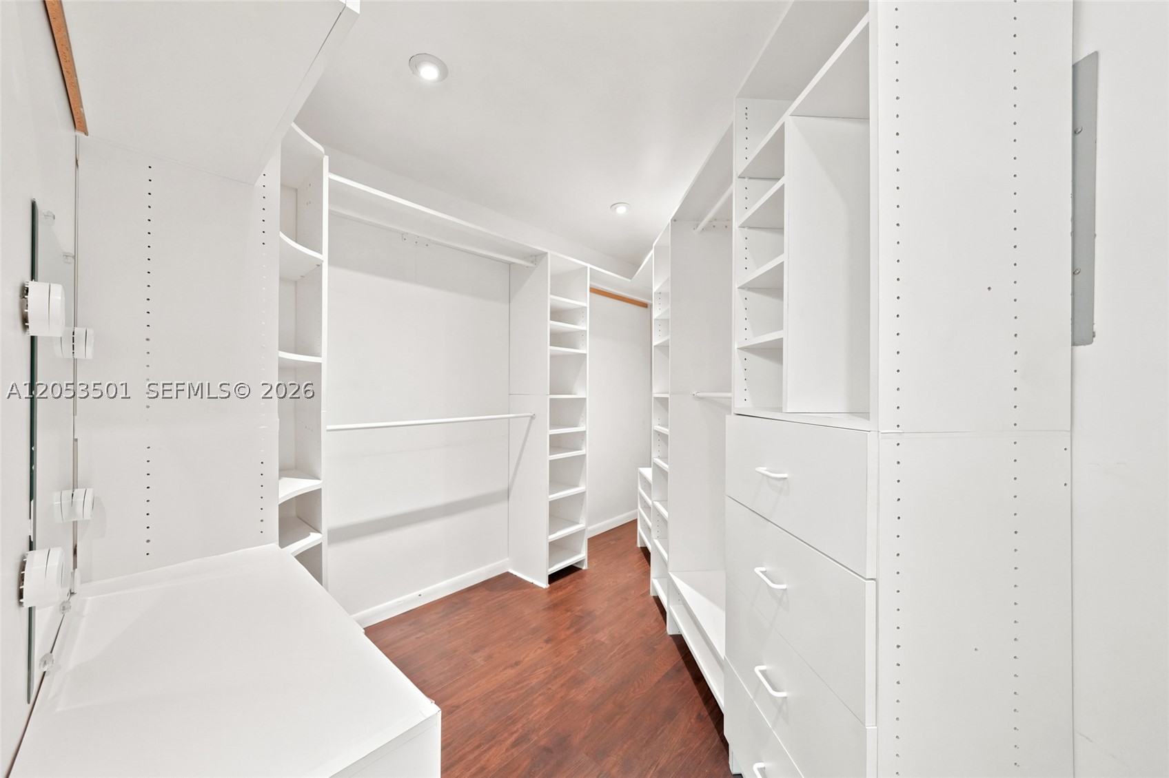 15425 N Miami Ave Property Photo 32