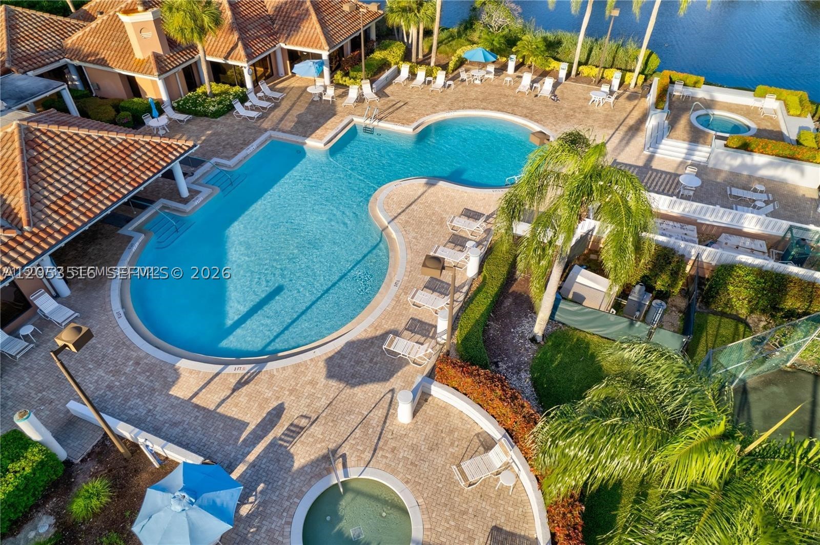 112 Caribe Ct Property Photo 25