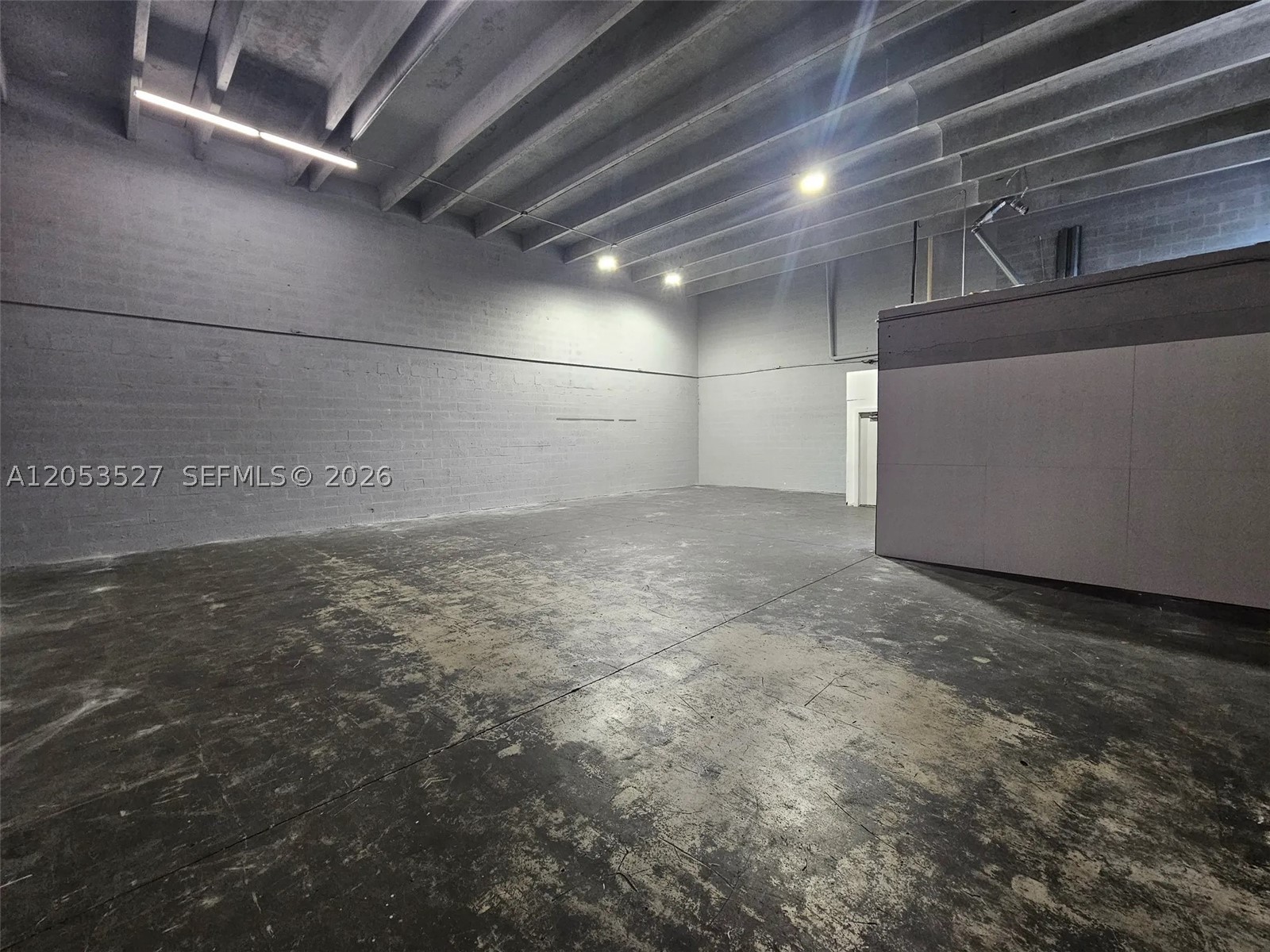 3241 Nw 82 Avenue Property Photo 6