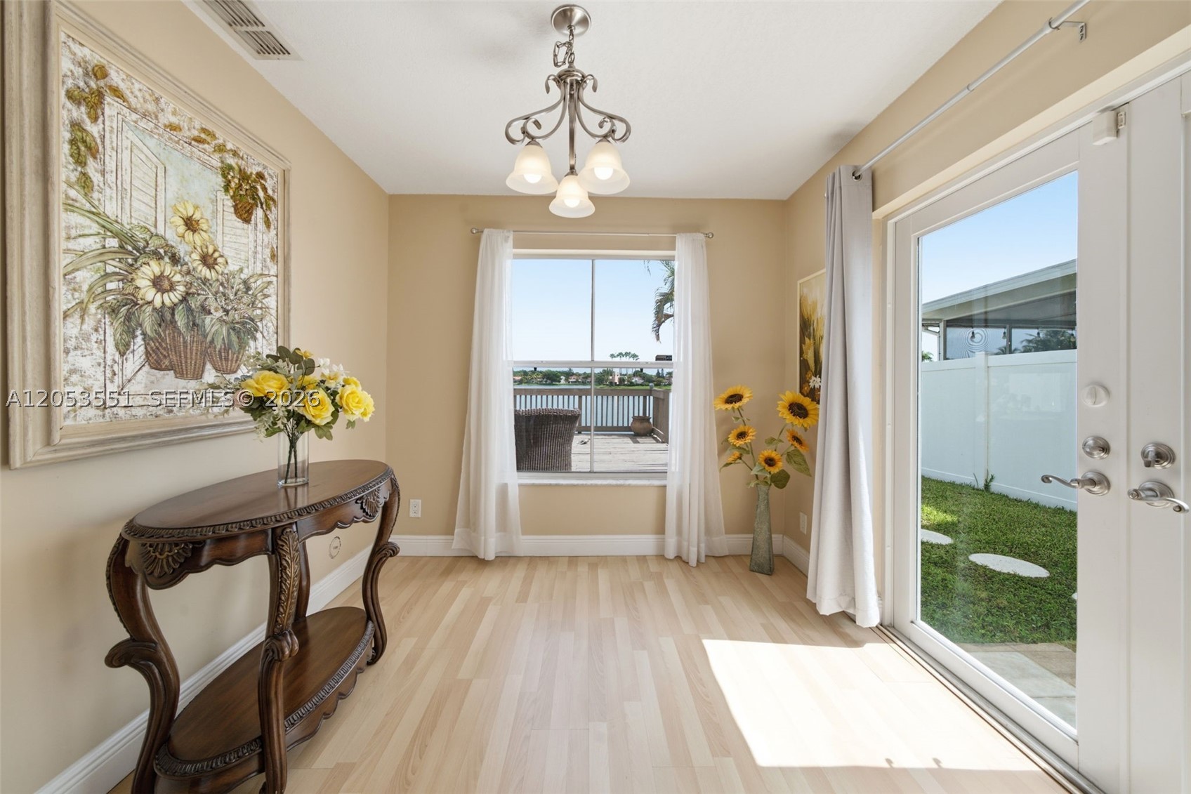 6633 Bayfront Dr Property Photo 6