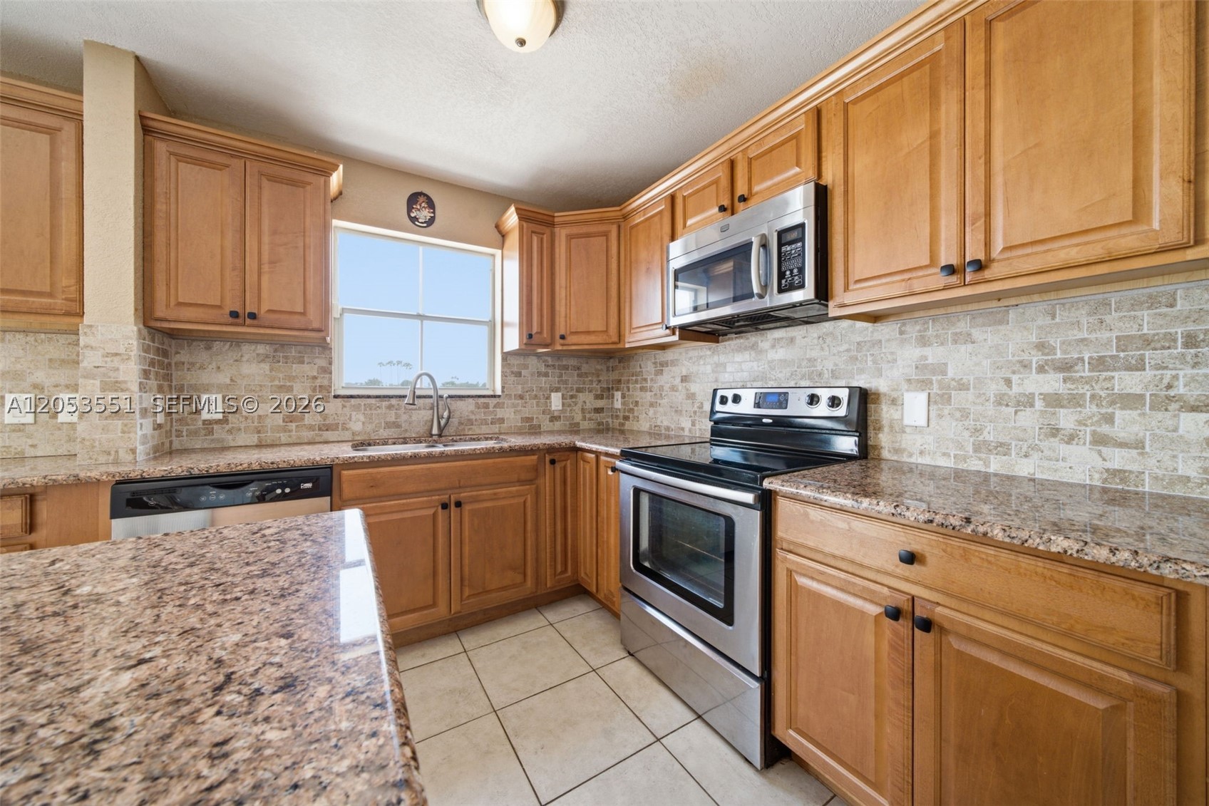 6633 Bayfront Dr Property Photo 8