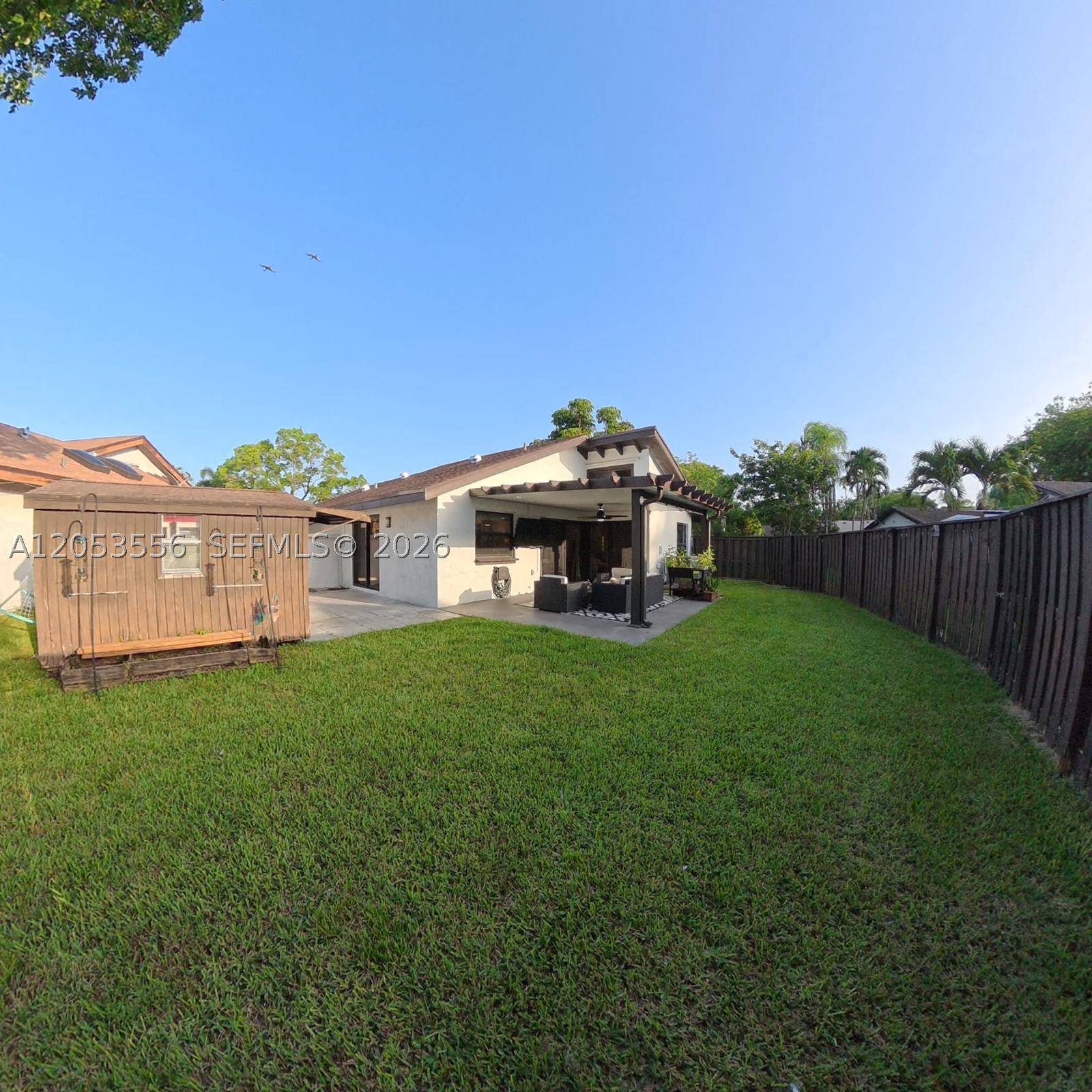1490 Flamingo Ct Property Photo 1