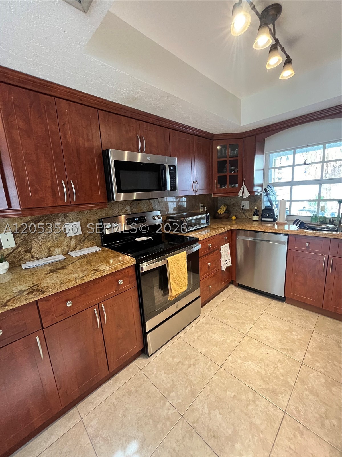 14419 Sw 142nd Ct Property Photo 5