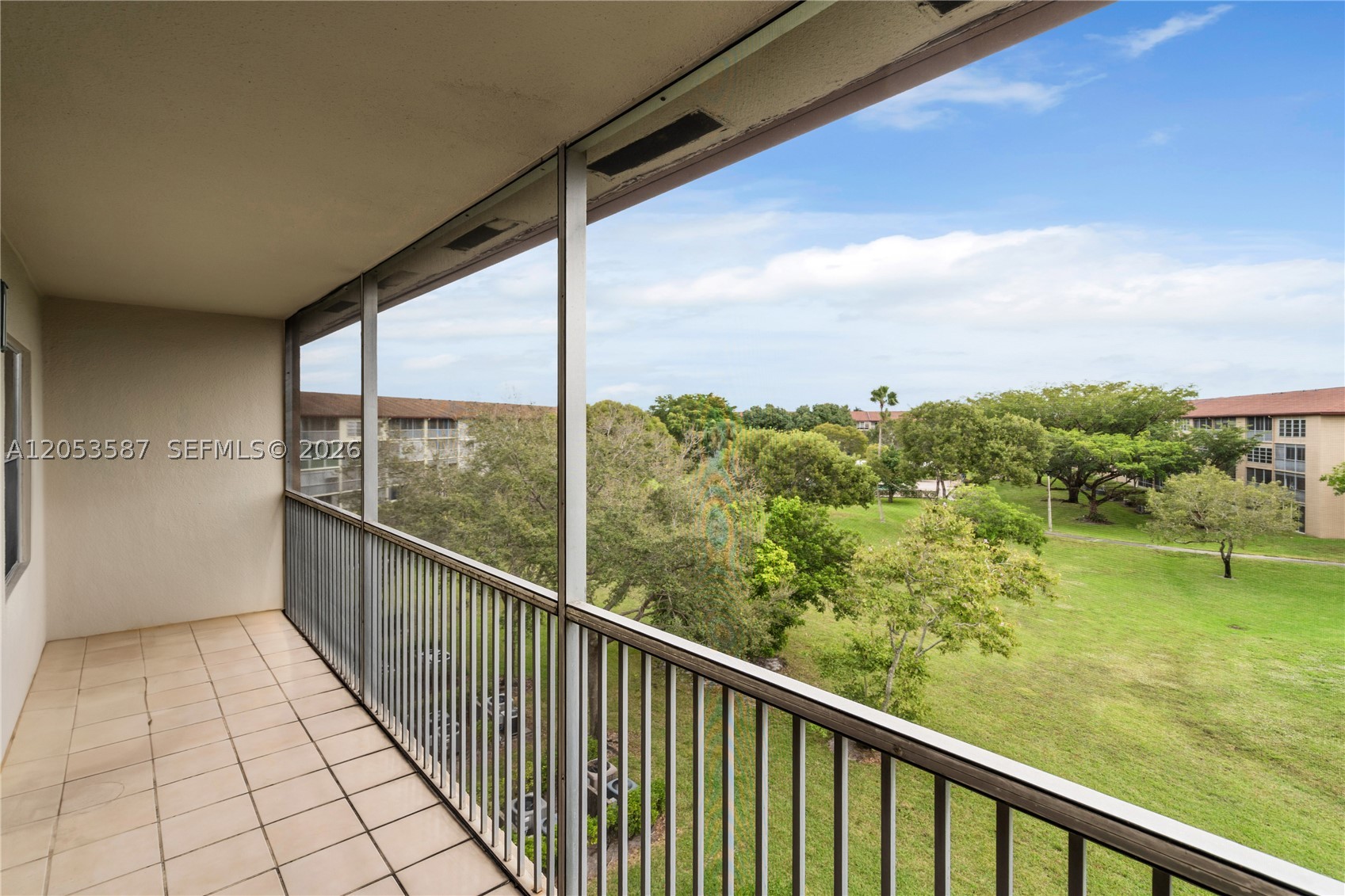 801 Sw 133rd Ter 406k Property Photo 14