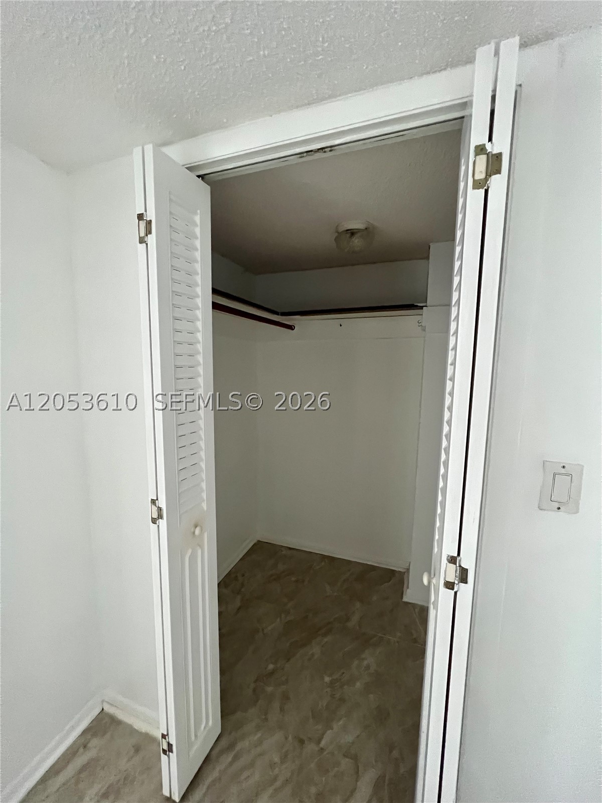 5838 Collins Ave 7e Property Photo 19