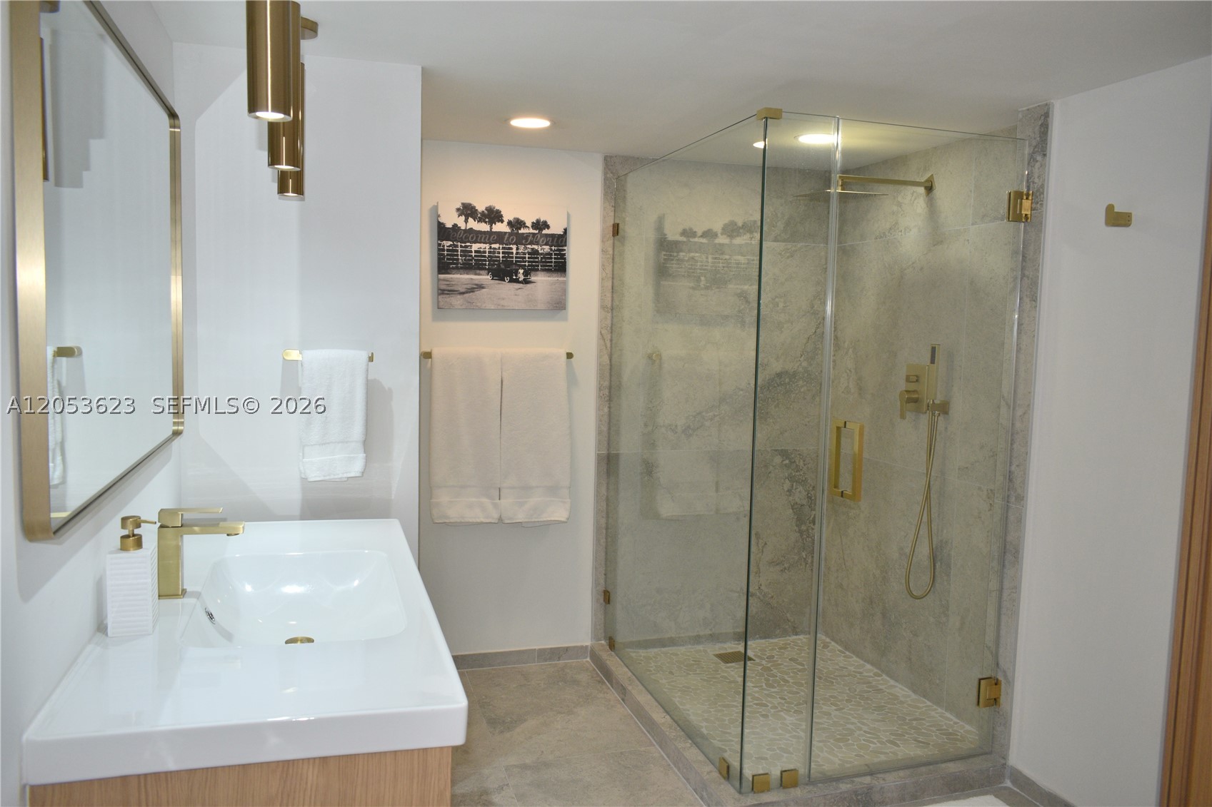 1865 S Ocean Dr 14n Property Photo 3