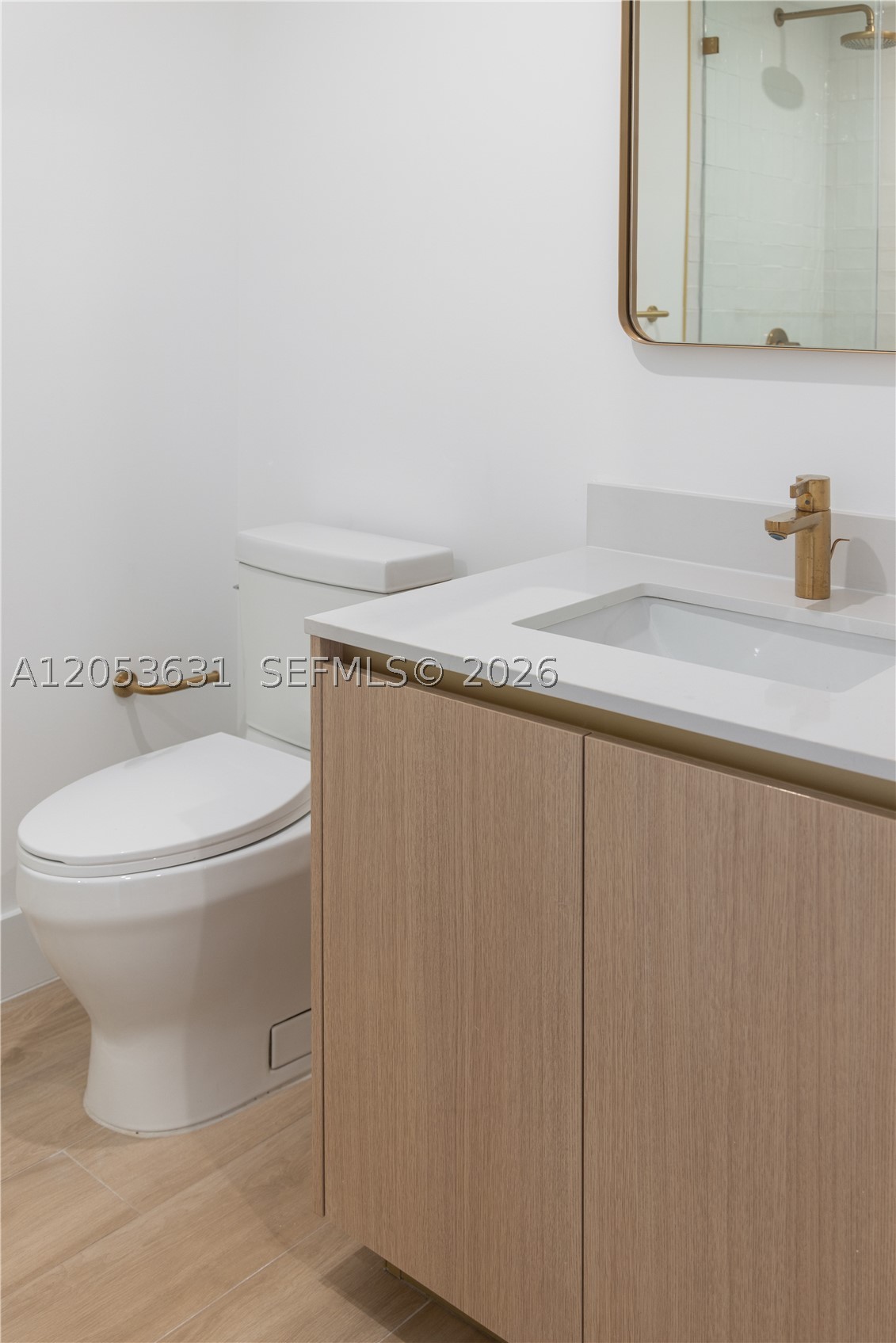 90 Ne 32nd St 815 Property Photo 18