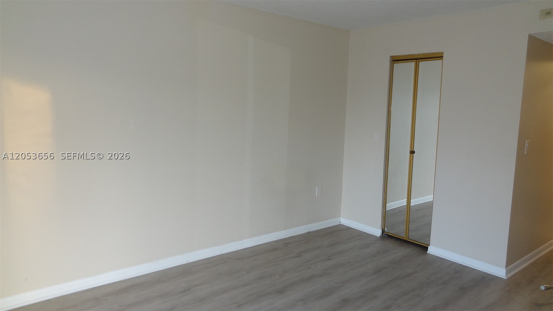 3527 Ne 168th St 407 Property Photo 6