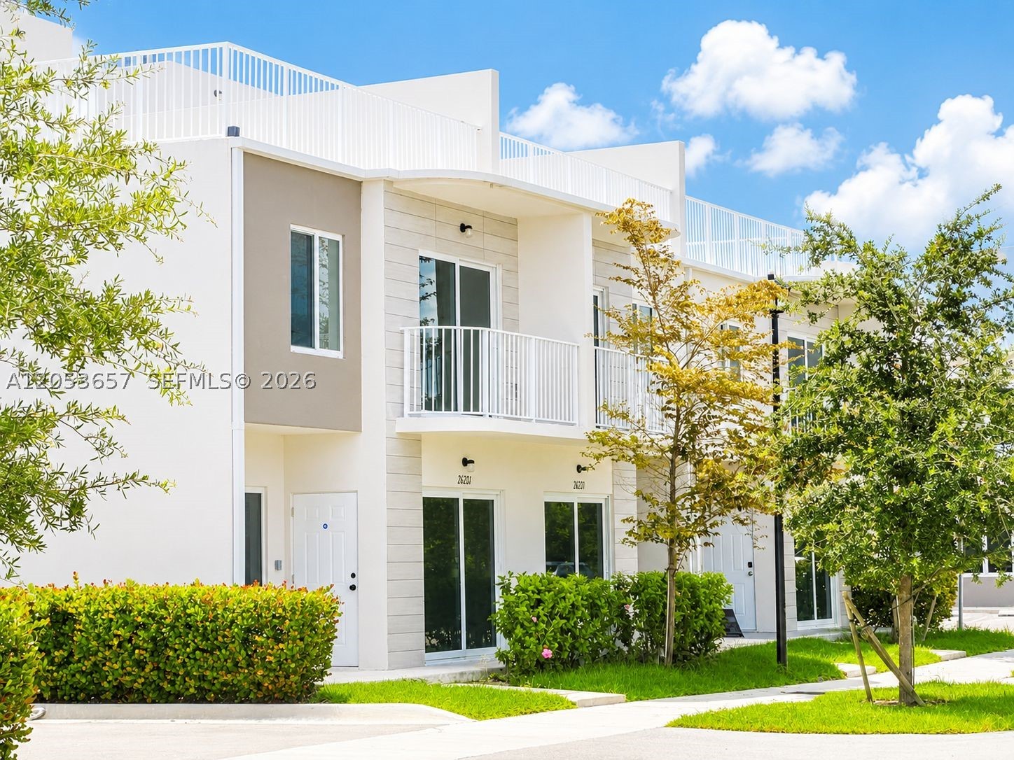 A12053657 Property Photo 1