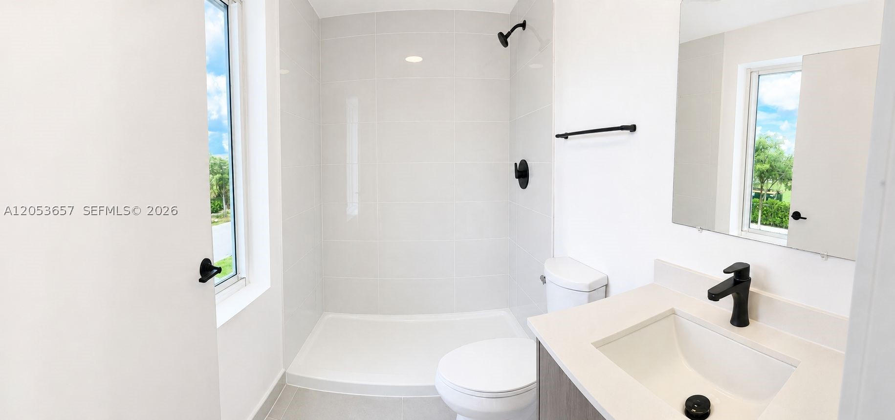 A12053657 Property Photo 7