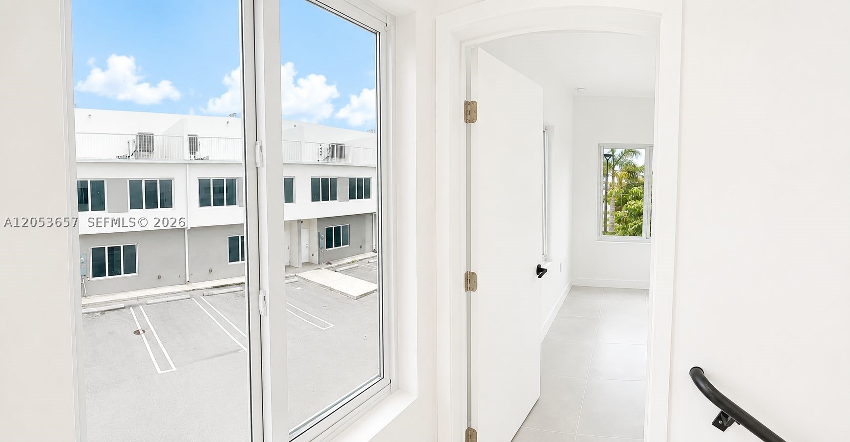 A12053657 Property Photo 13