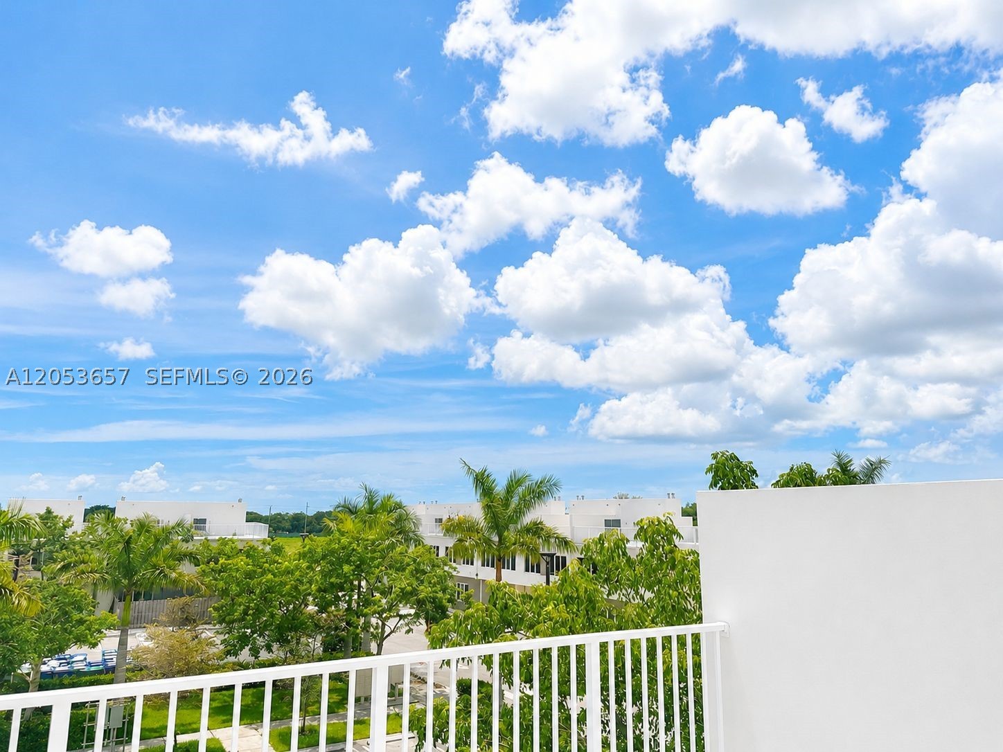 A12053657 Property Photo 16