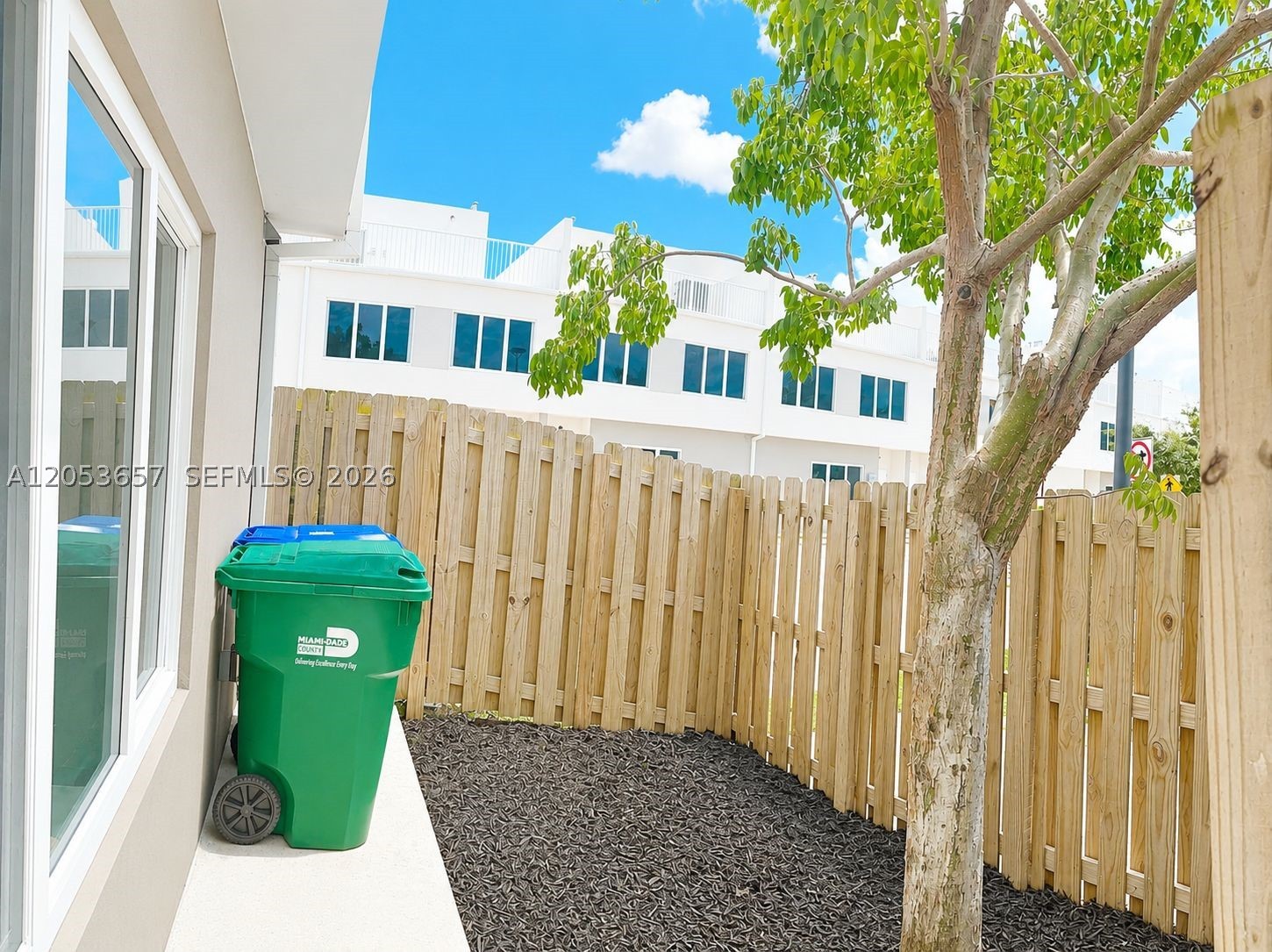 A12053657 Property Photo 18