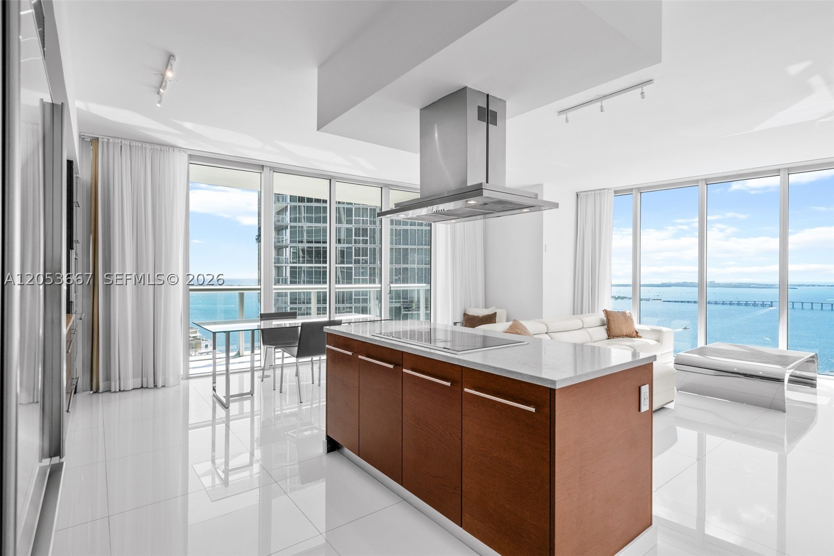 485 Brickell Ave 4410 Property Photo 1