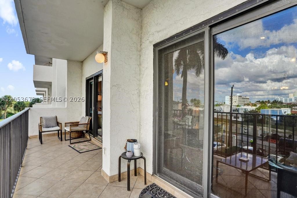 1201 S Ocean Dr 310n Property Photo 16