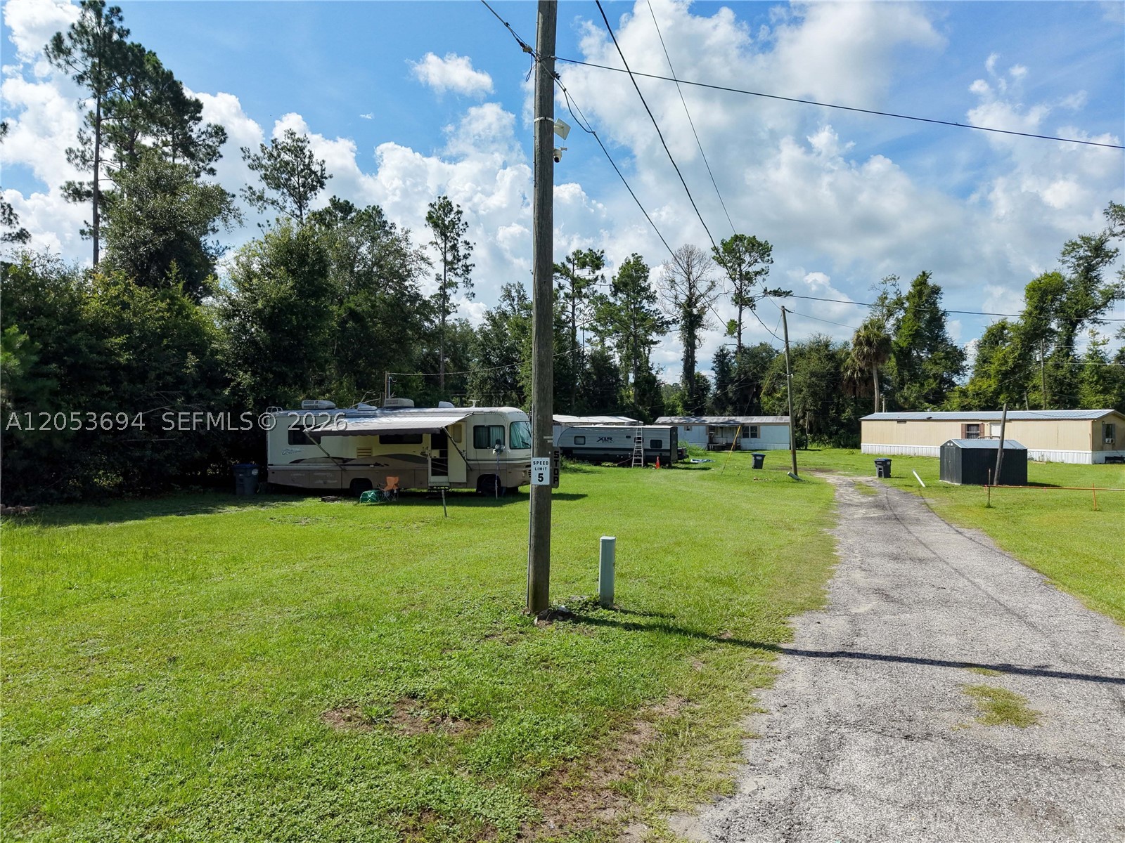 1269 W Roberts Aman Rd Property Photo 5