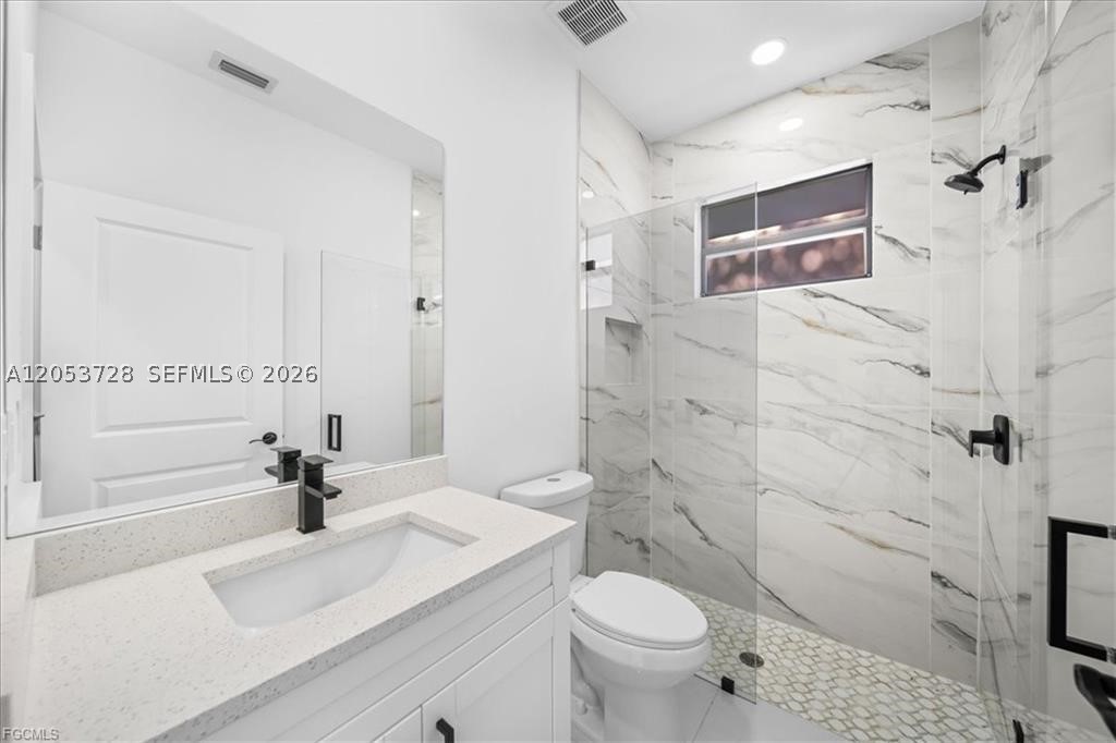849 E Wolverine Property Photo 7
